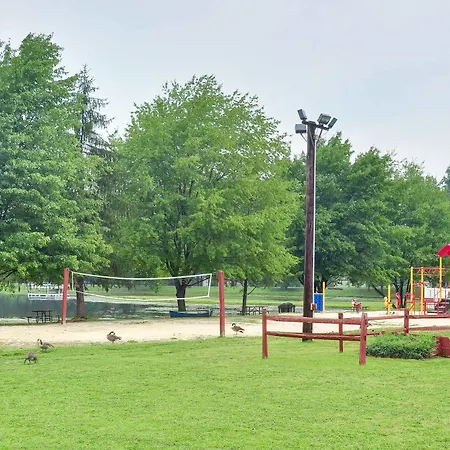 Hershey Camping Resort Cabin 1-2